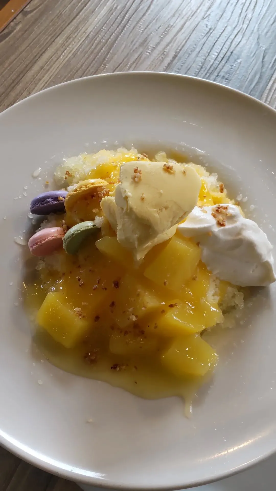 こんにちは！カフェアシンメトリーです！